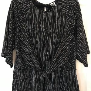 ANNE KLEIN: Black & Silver Sweater